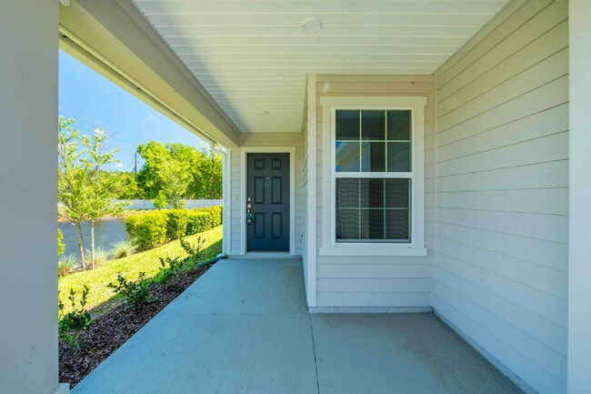 Building Photo - "Charming 4-Bedroom Retreat in Saint Johns...