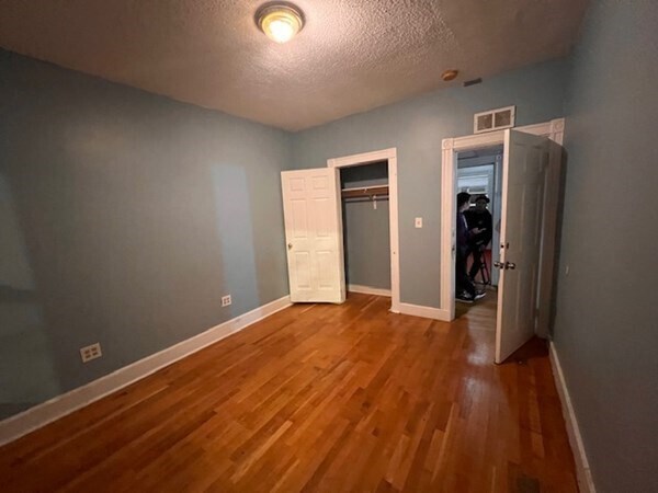 Foto del edificio - 105 Bowdoin Ave