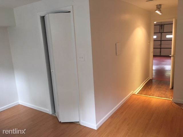 Foto del edificio - 4 br, 3.5 bath House - 2321 Pennsylvania Ave