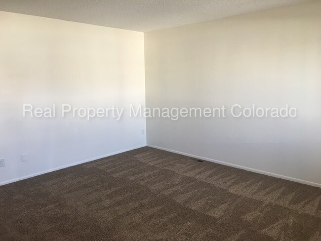 Foto del edificio - 792 S Youngfield Ct