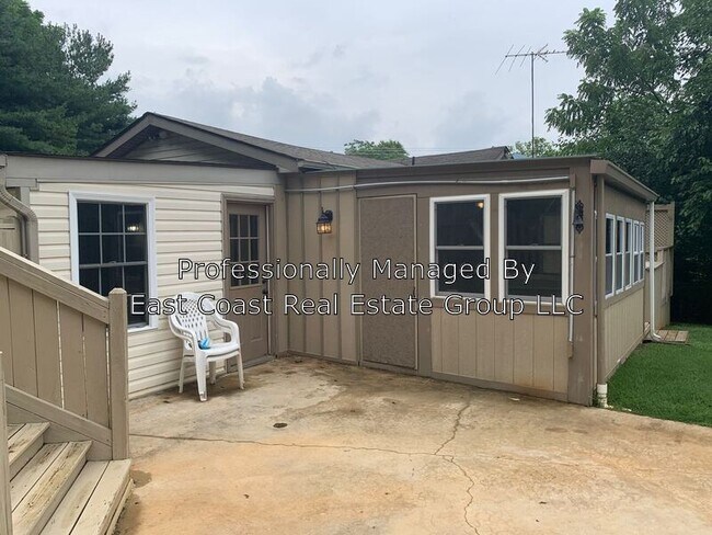 Building Photo - 3948 Harpers Ferry Rd