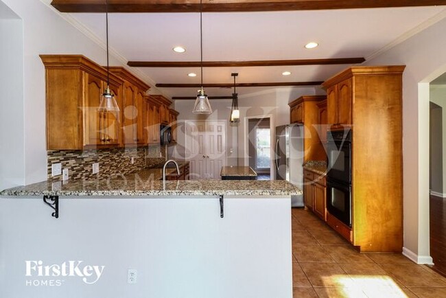 Building Photo - 1323 Crossmont Cove