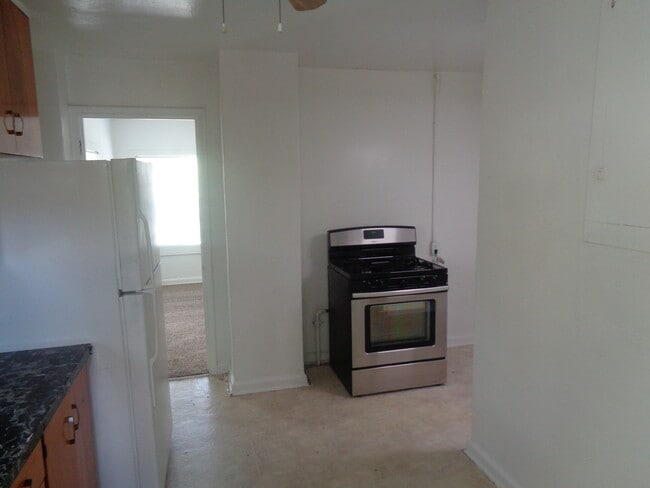 Building Photo - 3024 S 8850 W