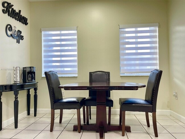 Building Photo - 1351 SW 154th Ct