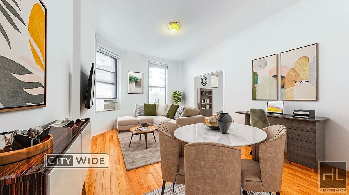 Foto principal - 4 BED WITH IN-UNIT LAUNDRY + ELEVATOR BUIL...