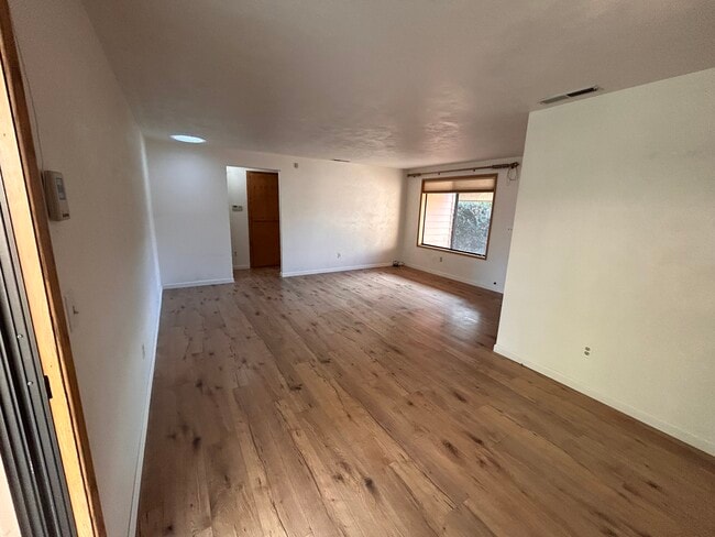 Foto del edificio - 3068 Milhoan Dr