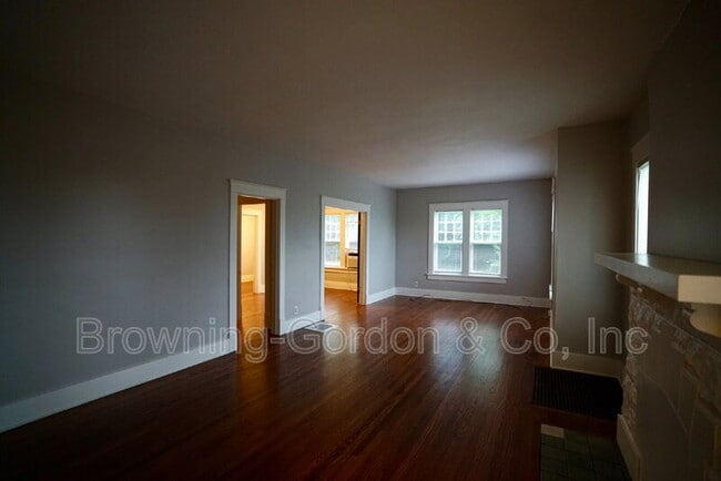 Building Photo - 1509 Bernard Ave