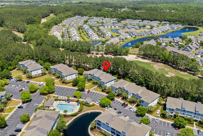 Foto del edificio - “Snowbird & Mid-Term Rental – 2BR Barefoot...