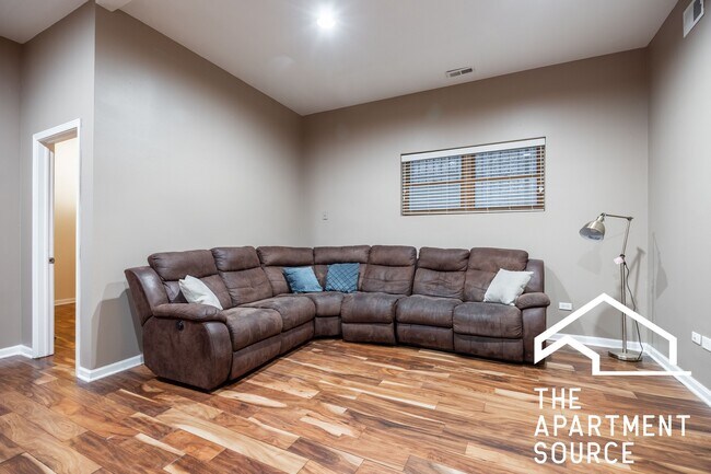 Foto del edificio - 1333 N Bosworth Ave