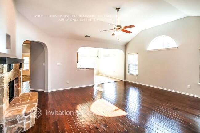 Building Photo - 332 Avila