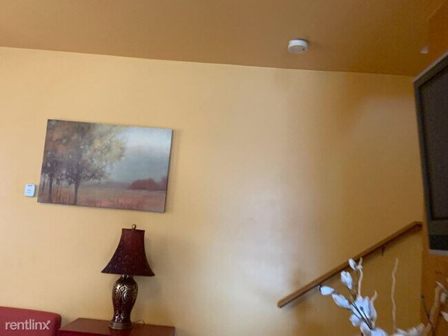 Foto del edificio - 2 br, 2 bath Townhome - 120 Park St