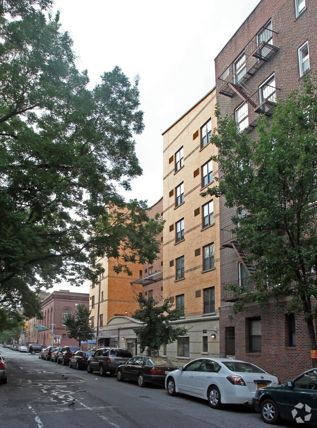 Building Photo - 29 E Second St