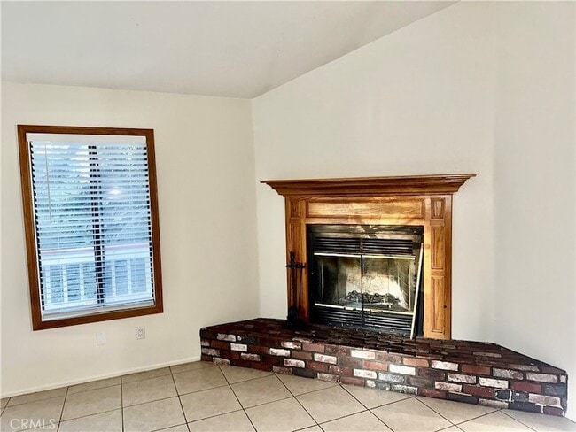 Building Photo - 28282 Larchmont Ln