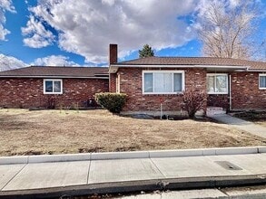 Building Photo - 1307 Ralston St