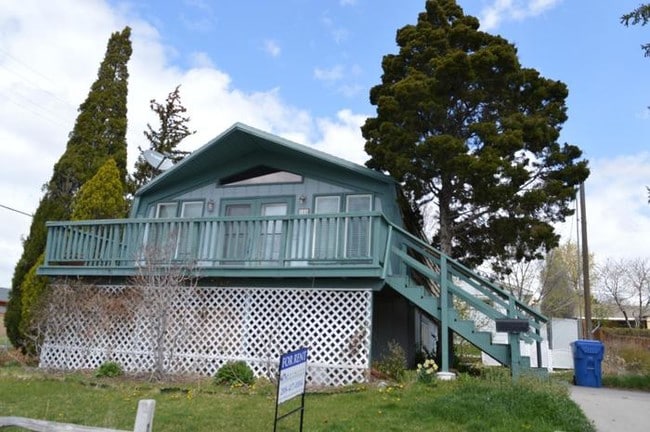Building Photo - 180 N 17th Ave