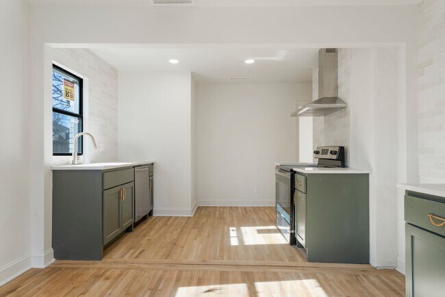 Foto del edificio - Incredible 1 bed 1 bath Suite near Cherry ...