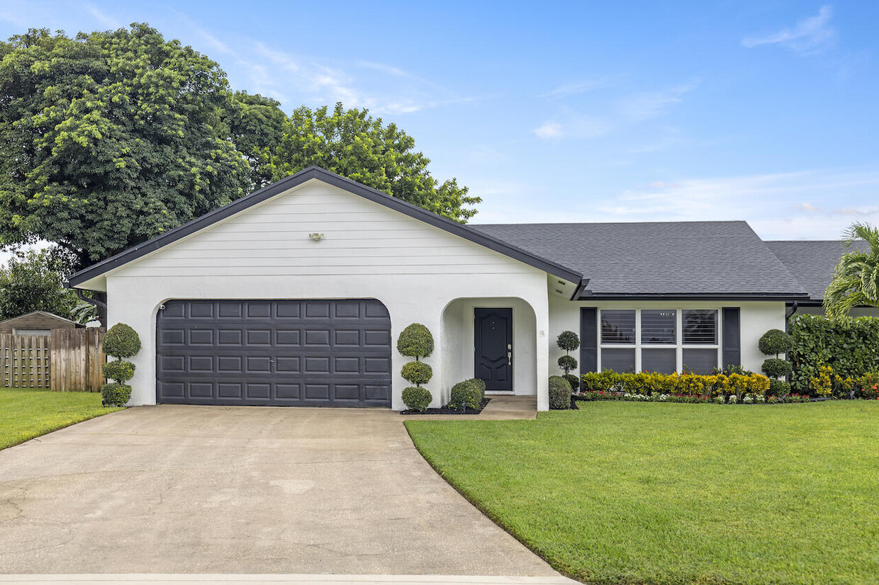 Foto principal - 1145 Hickory Trail
