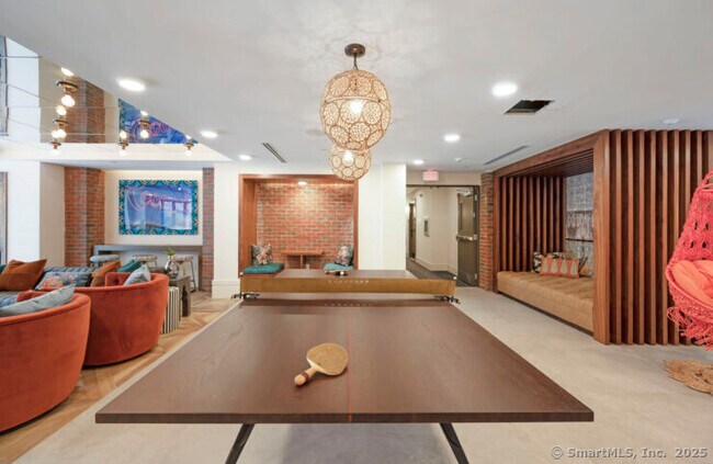 Foto del edificio - 630 Chapel St