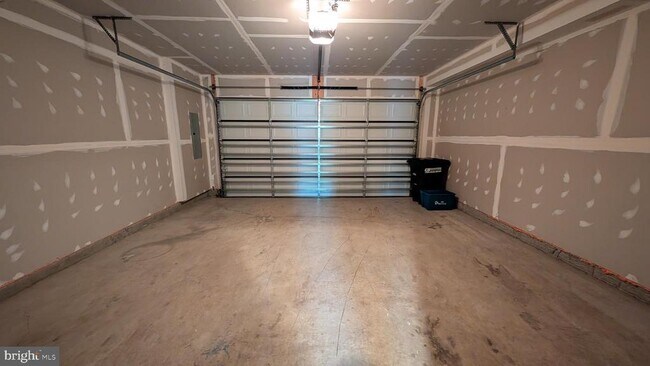 Foto del edificio - 13222 Lake Waterview Wy