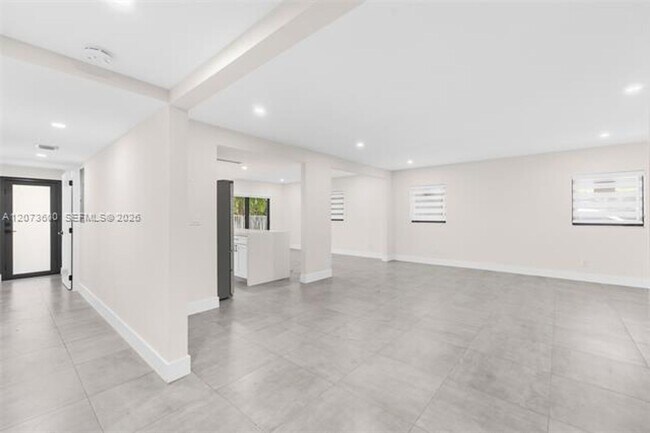 Building Photo - 345 Sarto Ave