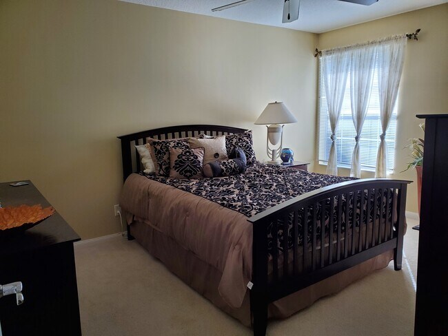 Foto del edificio - 15382 Queen Angel Way