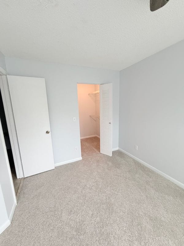 Building Photo - 3914 Atrium Dr