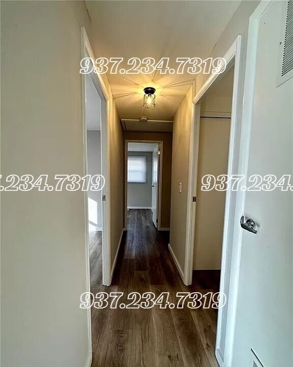 Building Photo - 354 Weinland Dr