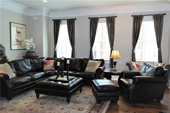 Foto del edificio - 3475 Roxboro Rd