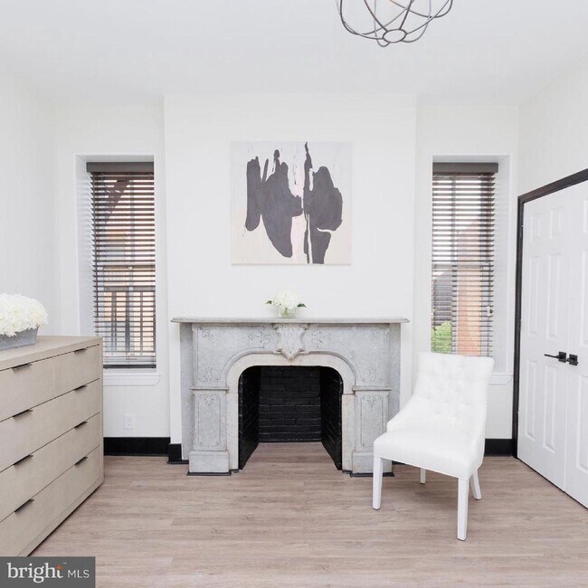 Foto del edificio - 13 E Read St