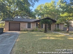 Building Photo - 205 Maple Dr