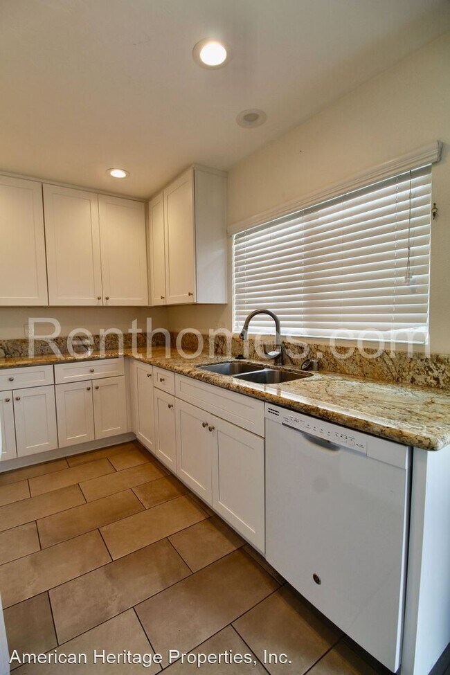 Building Photo - 3 br, 2 bath House - 9085 Gold Coast Drive