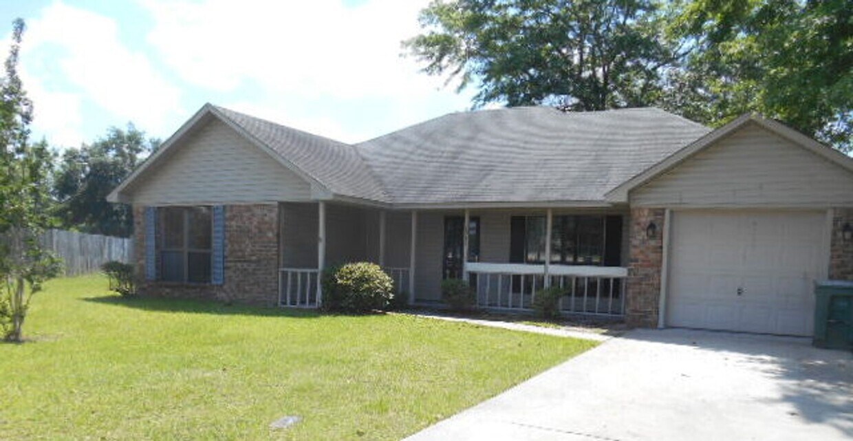 1315 Crossgate Ct, Hinesville, GA 31313 House Rental in Hinesville