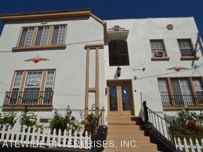 Building Photo - 416 S Grand View St