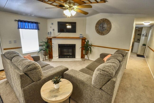 Building Photo - 12366 Ailanthus Dr