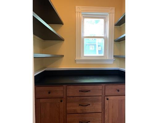 Building Photo - 81 Spring Park Ave