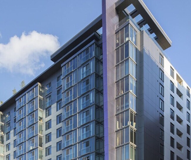 Foto del edificio - 1343 Ives Pl SE