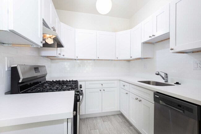 Foto del edificio - 1965 Page St