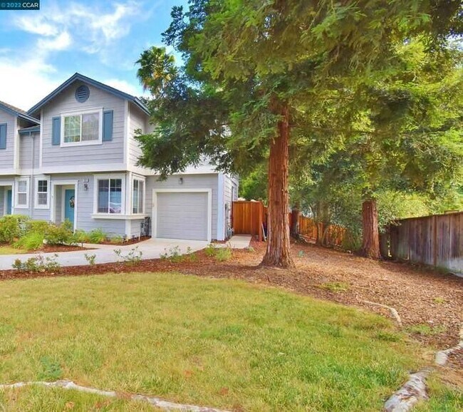Foto del edificio - 99 Arbor Springs Ln