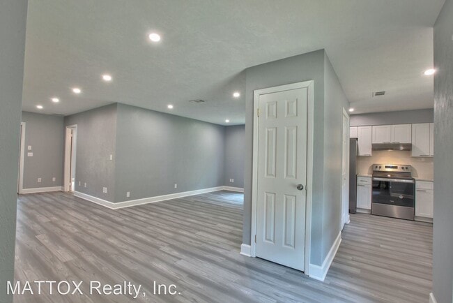 Building Photo - 3 br, 2 bath House - 911 Meginnis Lane