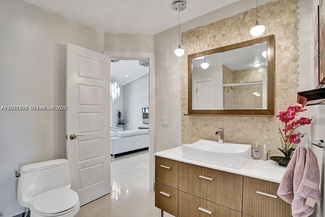 Building Photo - Northeast 214th Street, North Miami Beach, FL 33179 - 5 BR 4 BA single-family home