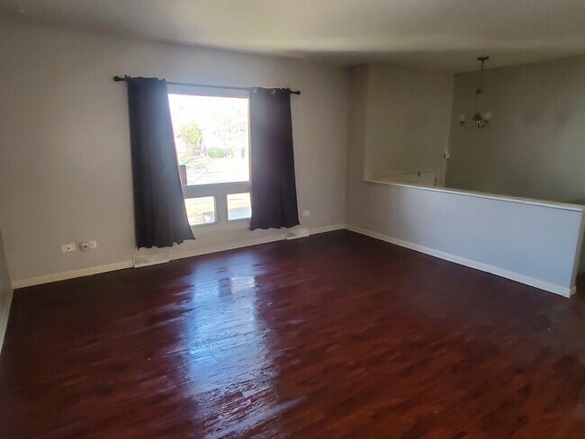 Foto del edificio - 450 E Mulberry Ct