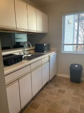 Building Photo - 322 Brownlea Dr