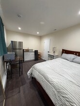 Building Photo - 35887 Lourdes Dr