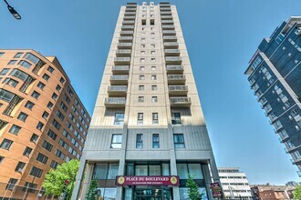 Building Photo - Place Du Boulevard Apartments