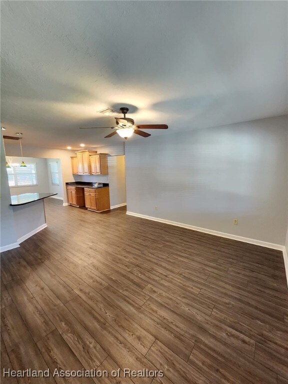 Foto del edificio - 826 Schlosser Rd