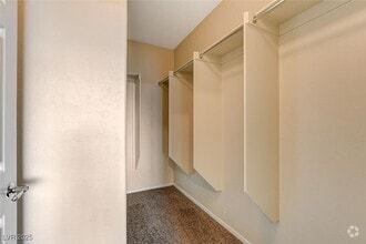 Building Photo - 6868 Sky Pointe Dr