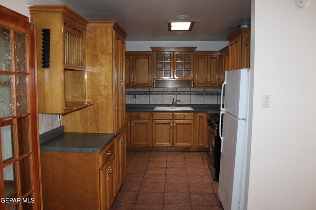 Foto del edificio - 9201 Mt Shasta Dr