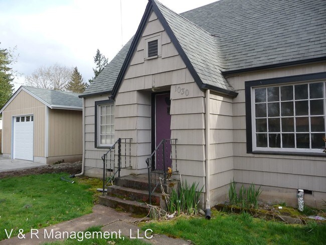 Building Photo - 4 br, 2.5 bath House - 1030 Dearborn Ave. NE