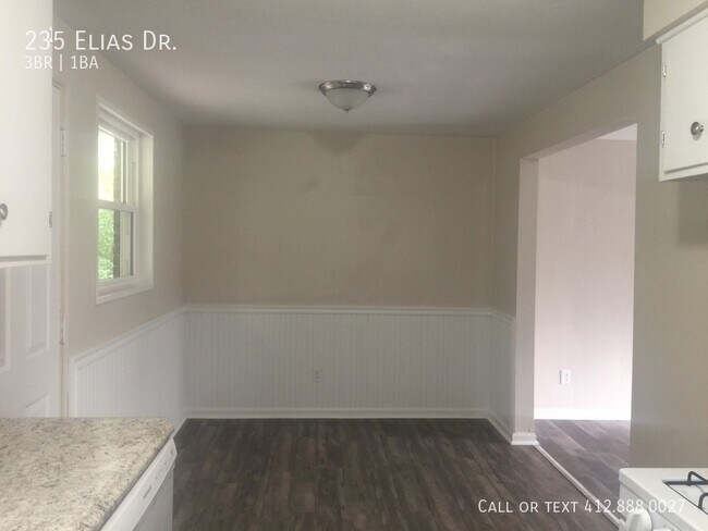 Foto del edificio - Penn Hills Three Bedroom