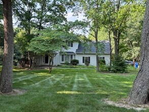 Building Photo - 166 Dugan Ln